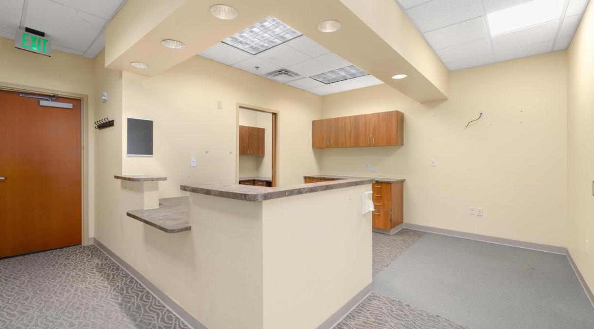 340 Peak One_Suite 370-001