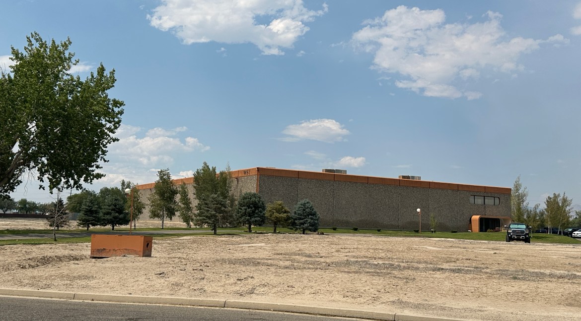 003 View from Roadway 1