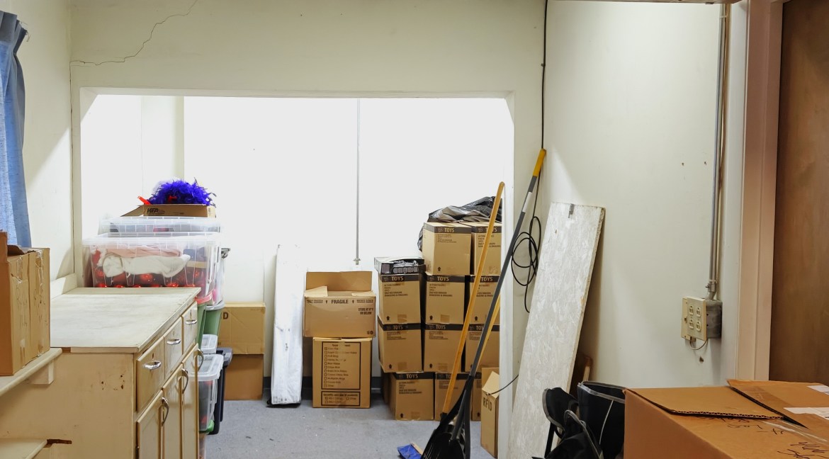 08 - Reception Office