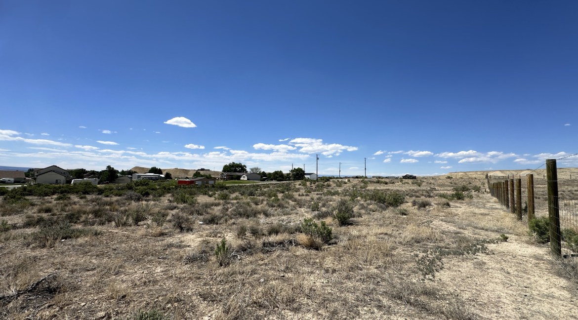 20250616_205308145_iOS