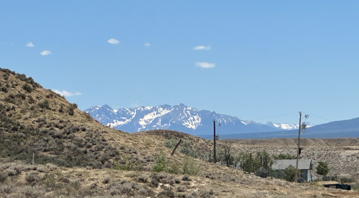 20250616_205407490_iOS