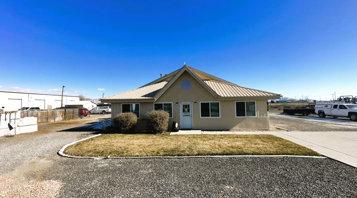 Office Shop for Lease