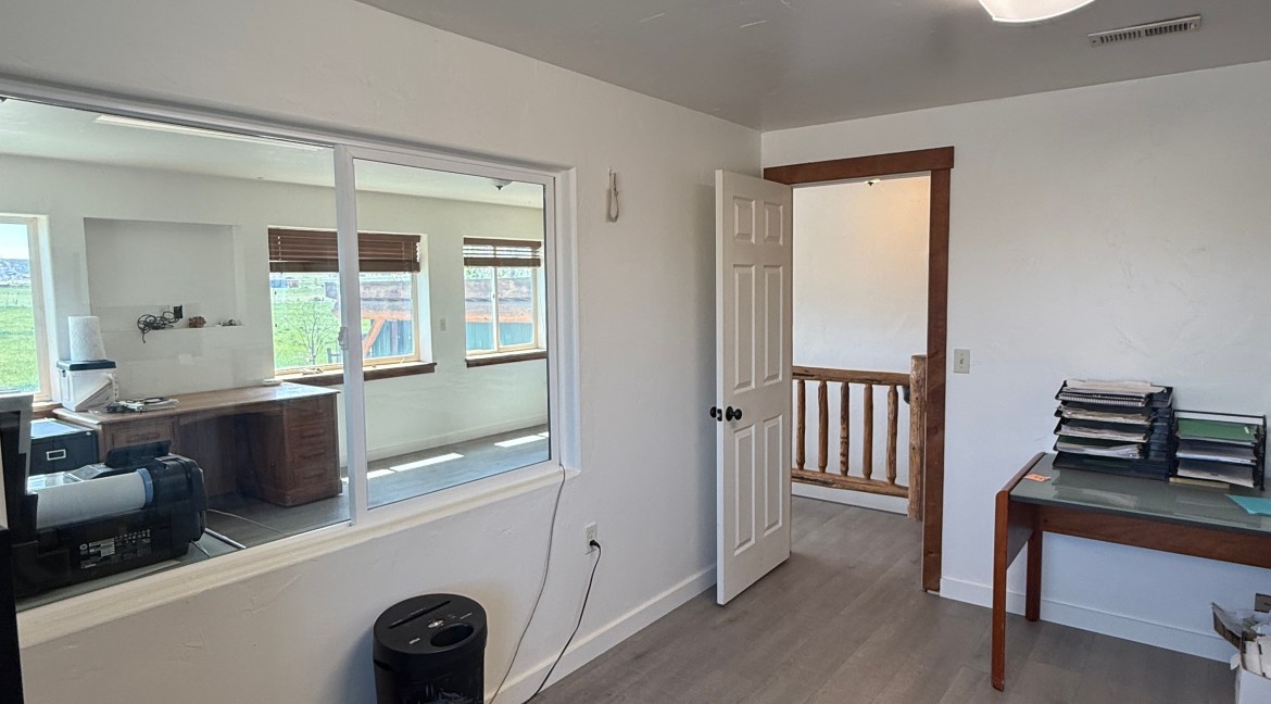 26 upstairs office 3