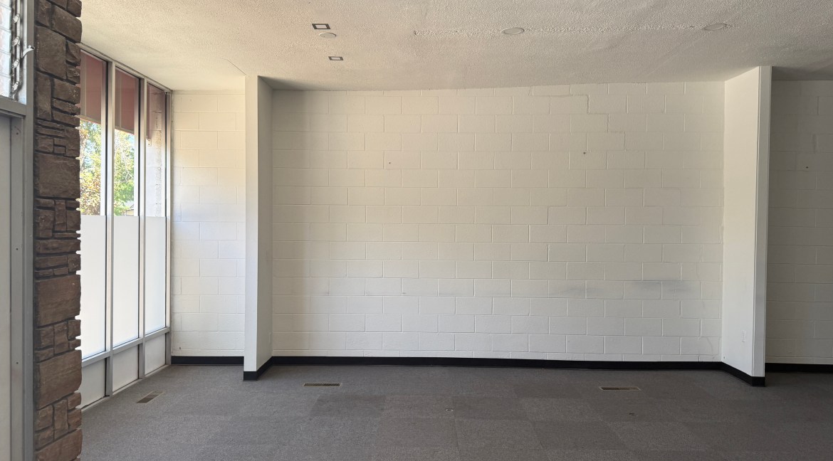 5_lobby dividers