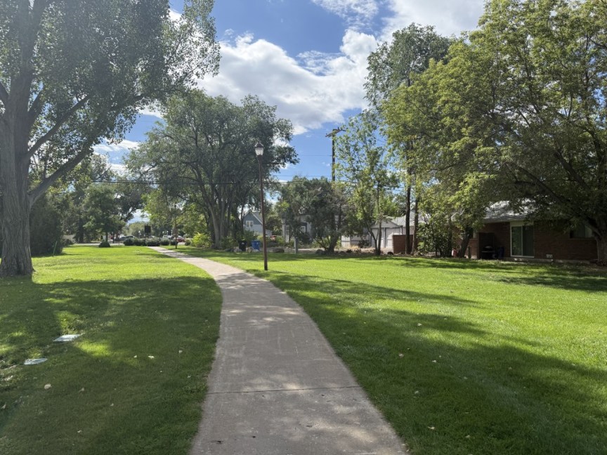City walking and bike path (Medium)