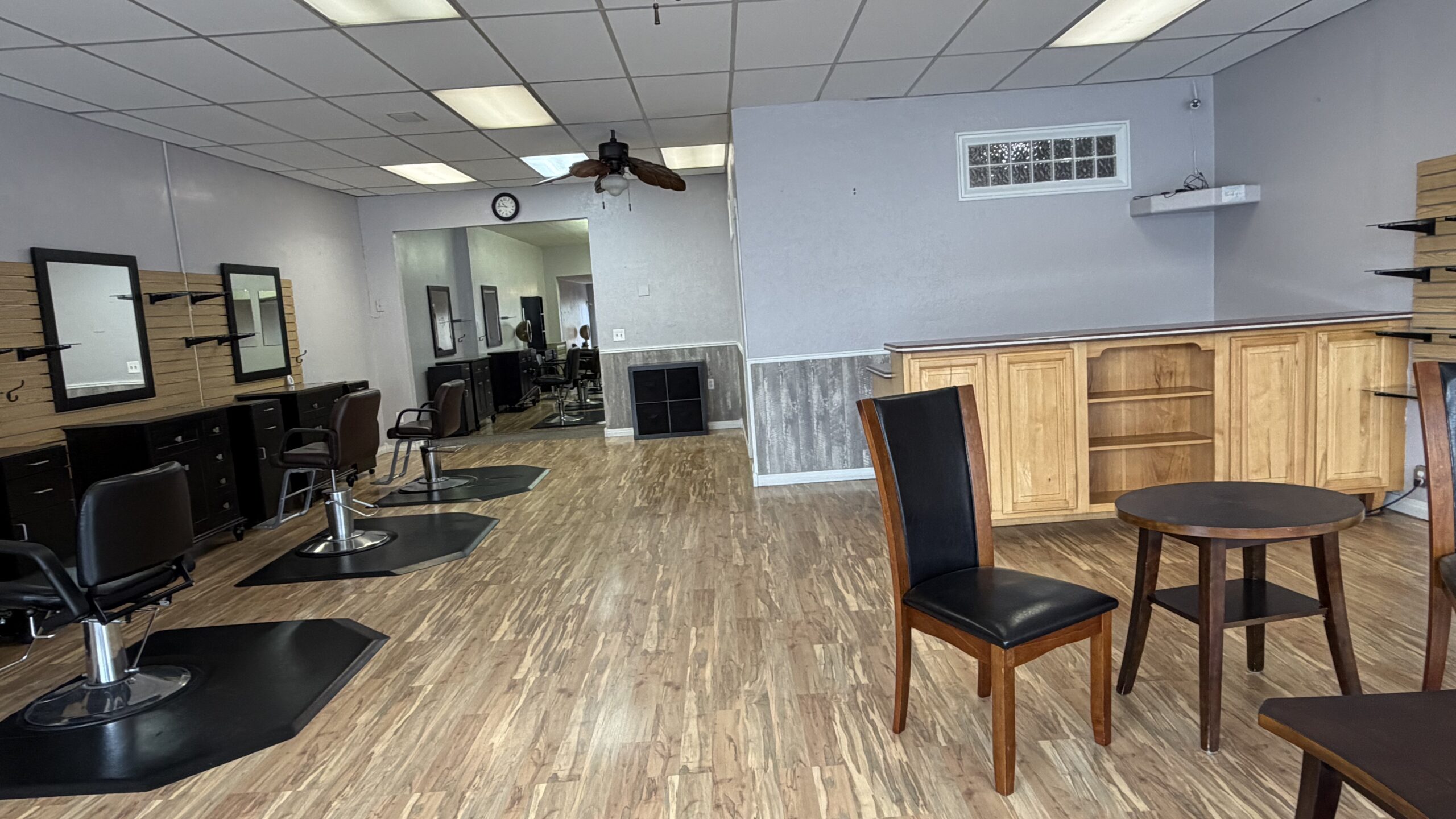Fully Equip Salon