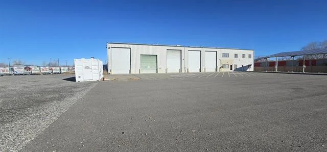 Industrial Warehouse for Lease – 2948 I-70 Business